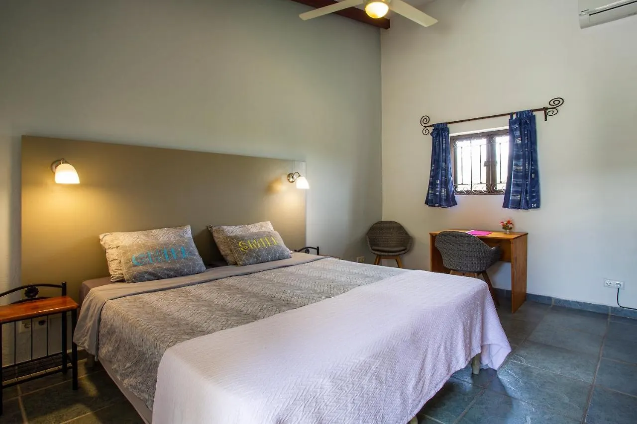 Bed And Breakfast Toni Kunchi Willemstad 3*,