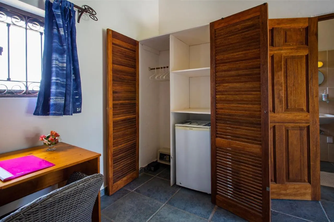 Bed & Breakfast Bed And Breakfast Toni Kunchi Willemstad