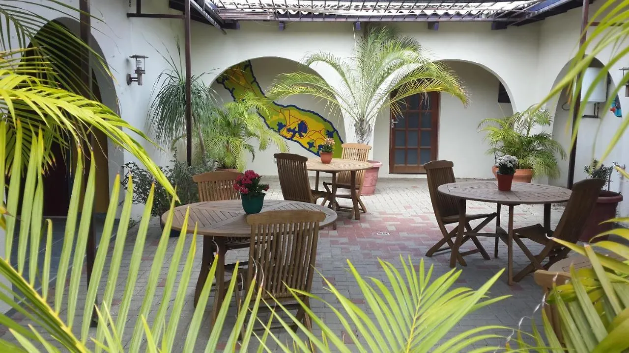 Bed And Breakfast Toni Kunchi Willemstad Curacao